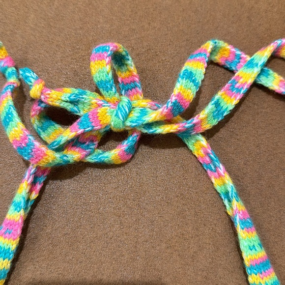 Cropped knitted colorful buckle halter top - Picture 3 of 5